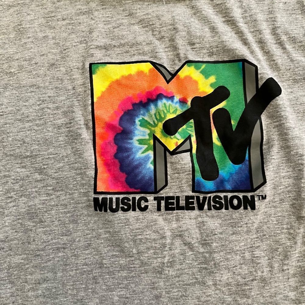 MTV Short Sleeved T-Shirt Cropped XL Soo Cute - Picture 3 of 11